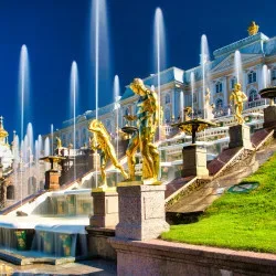 Афиша: В Петергоф из Петербурга: Большой дворец, 200 фонтанов и морской бриз. Все включено в Санкт-Петербурге 6 сентября 2026