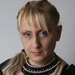 Афиша: Виктория Кузьминова «Под звуки нежных струн» во Владикавказе 16 сентября 2026