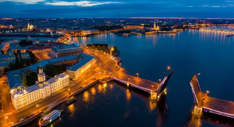 Афиша: Джаз над ночной Невой и развод мостов в Санкт-Петербурге 6 августа 2026