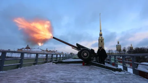 Афиша: На выстрел пушки, или Полуденный выстрел в Санкт-Петербурге 25 августа 2026