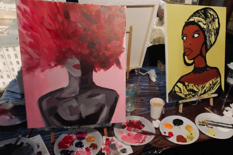 Афиша: Арт-вечеринка Artvibes. Рисуем акрилом на холсте с видом на Аврору в Санкт-Петербурге 15 августа 2026
