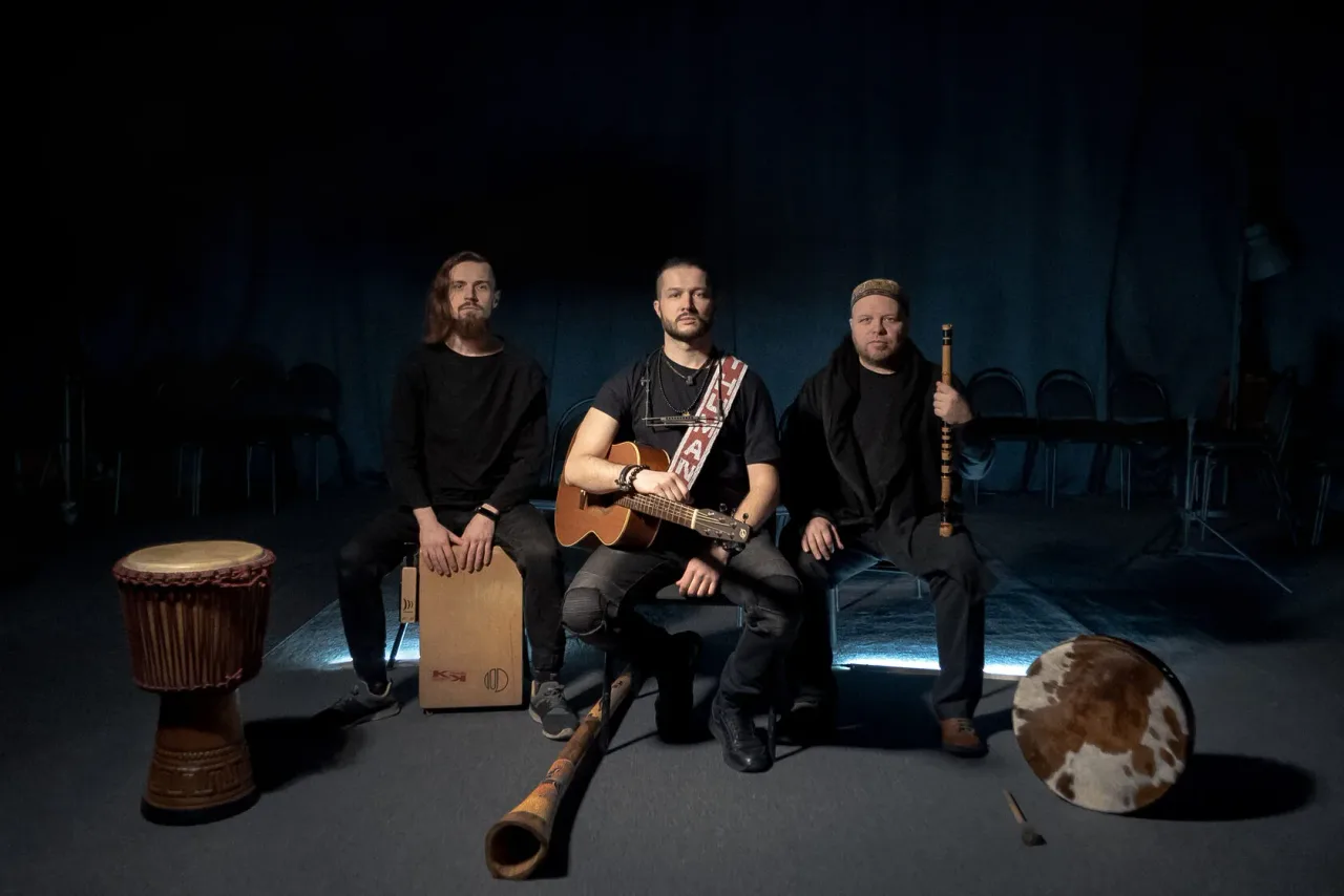 Афиша: Этника в темноте в Москве 17 сентября 2026