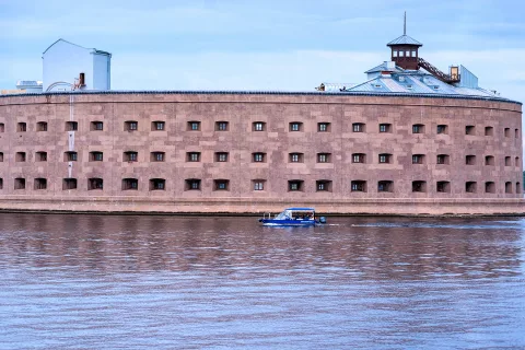 Афиша: Форт Константин. Морская прогулка. Остров фортов в Санкт-Петербурге 15 августа 2026