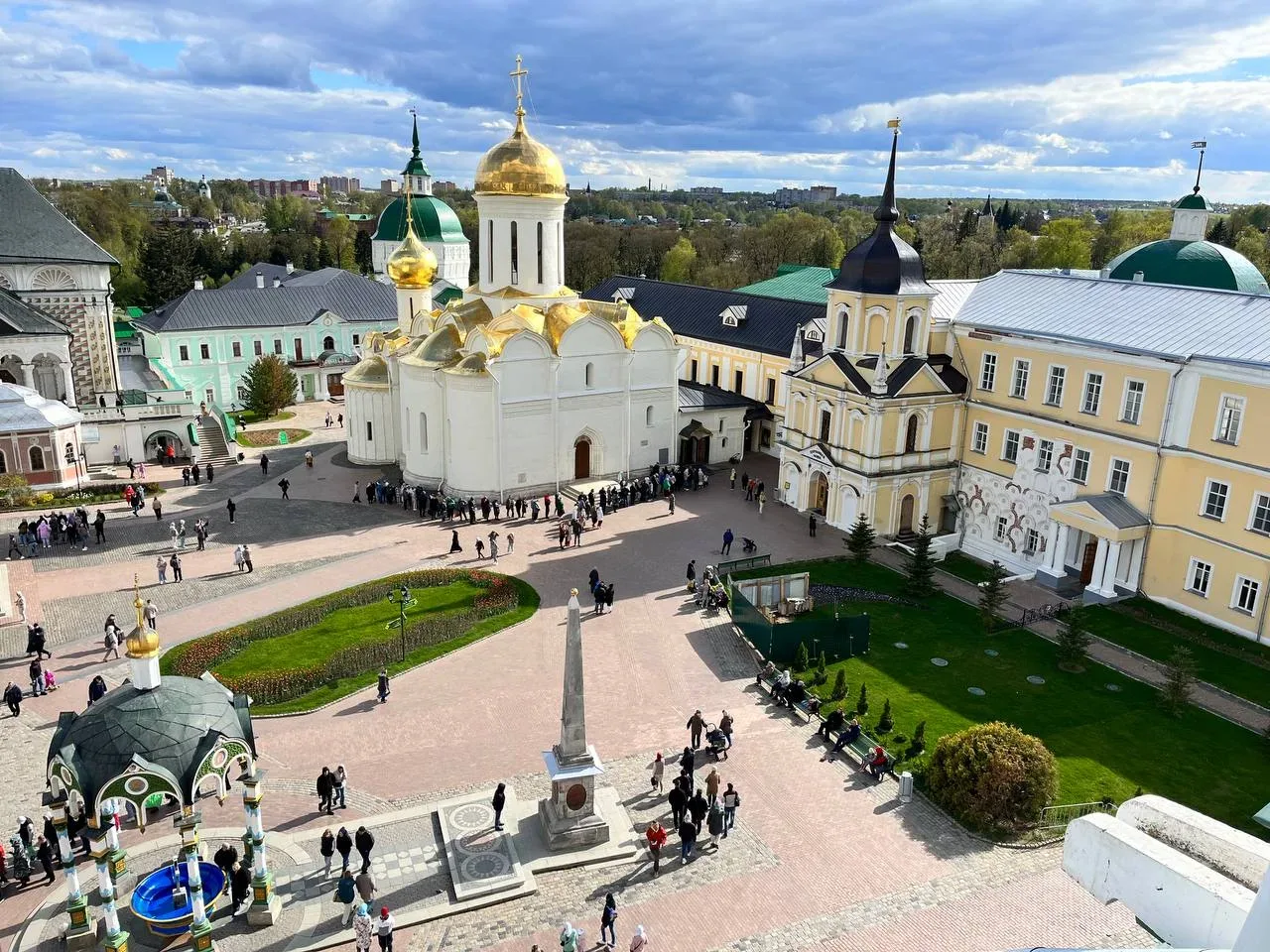 Афиша: Обзорная экскурсия по Свято-Троицкой Сергиевой Лавре в Сергиевом Посаде 25 июля 2026