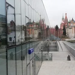 Афиша: Парк «Зарядье» + медиа-аттракцион «Полет над Россией» в Москве 25 августа 2026