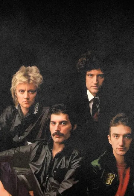 Афиша: Трибьют группы Queen в исполнении Black Bulls и Васи Меркьюри в Калининграде 1 августа 2026