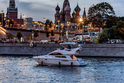 Афиша: Прогулка на яхте Фэйрлайн Фантом 40 в Москве в Москве 6 августа 2026