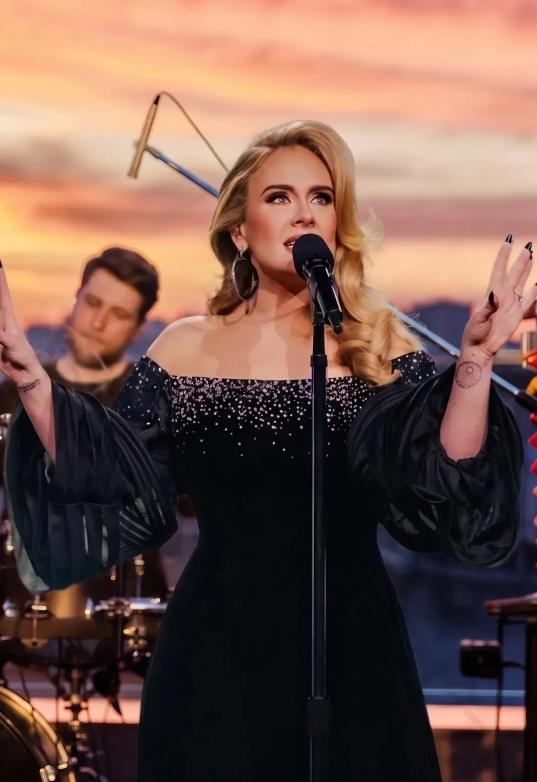 Афиша: Трибьют-концерт Adele: легендарные композиции. Концерт на Крыше в Москве 27 августа 2026