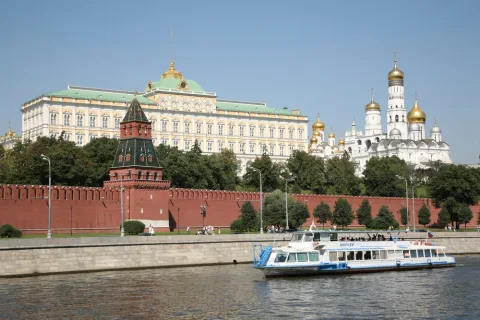 Афиша: Путешествие по Москве-реке от Нескучного сада в Москве 18 сентября 2026