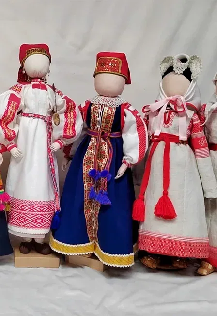 Афиша: Мир наших историй: Выставка народной студии традиционных ремёсел "Супрядки" в Твери 3 октября 2026