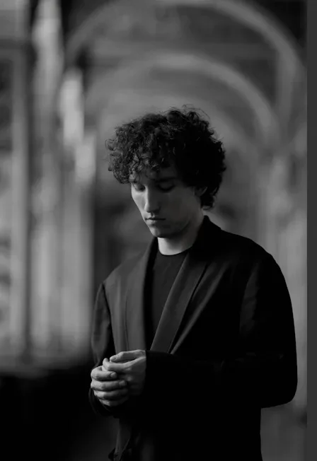 Афиша: Зимний фестиваль Pianissimo. Сольный концерт Валентин Малинин в Большом петергофском дворце в Санкт-Петербурге 6 декабря 2026
