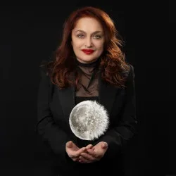 Афиша: Эльда Ходова. «Лавка странных сновидений» во Владикавказе 29 октября 2026