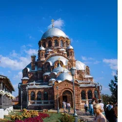 Афиша: Три главных чуда Татарстана за один день: Раифа, Свияжск и Храм всех религий в Казани 18 августа 2026