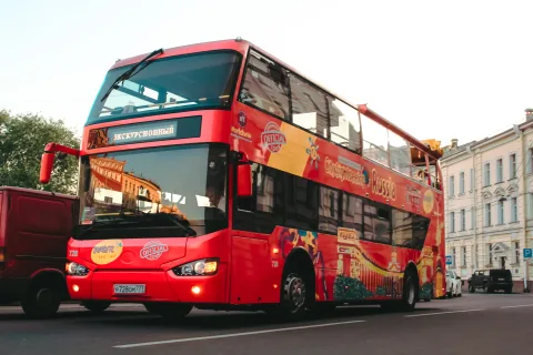 Афиша: Экскурсия на двухэтажном автобусе City Sightseeing по Санкт-Петербургу в Санкт-Петербурге 26 сентября 2026