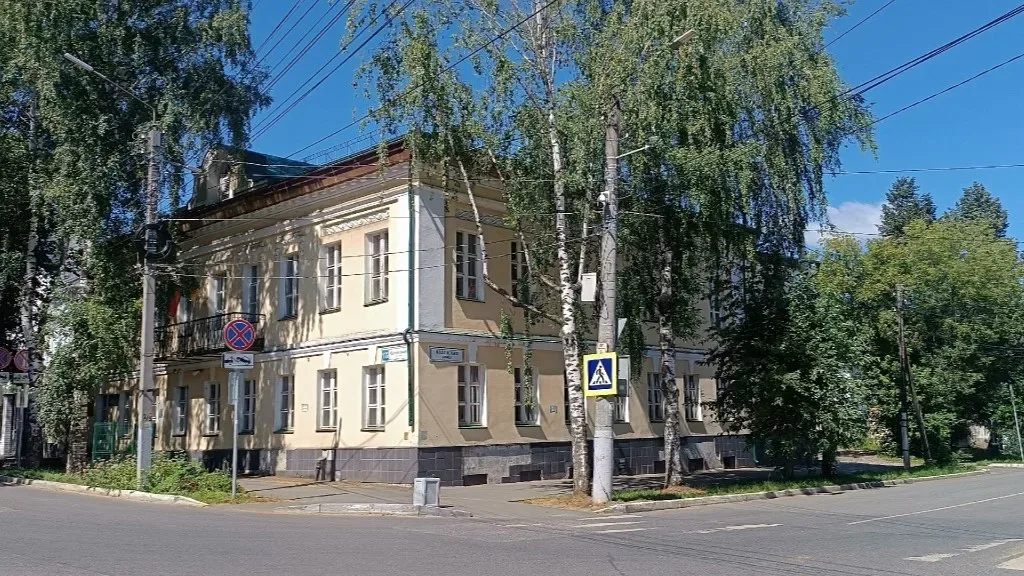 Афиша: В гости в библиотеку Альберта Лиханова в Кирове 21 августа 2026
