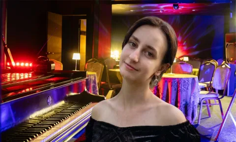 Афиша: Страсть и нежность на языке оригинала. Романтические хиты & фортепианные импровизации в Санкт-Петербурге 22 ноября 2026