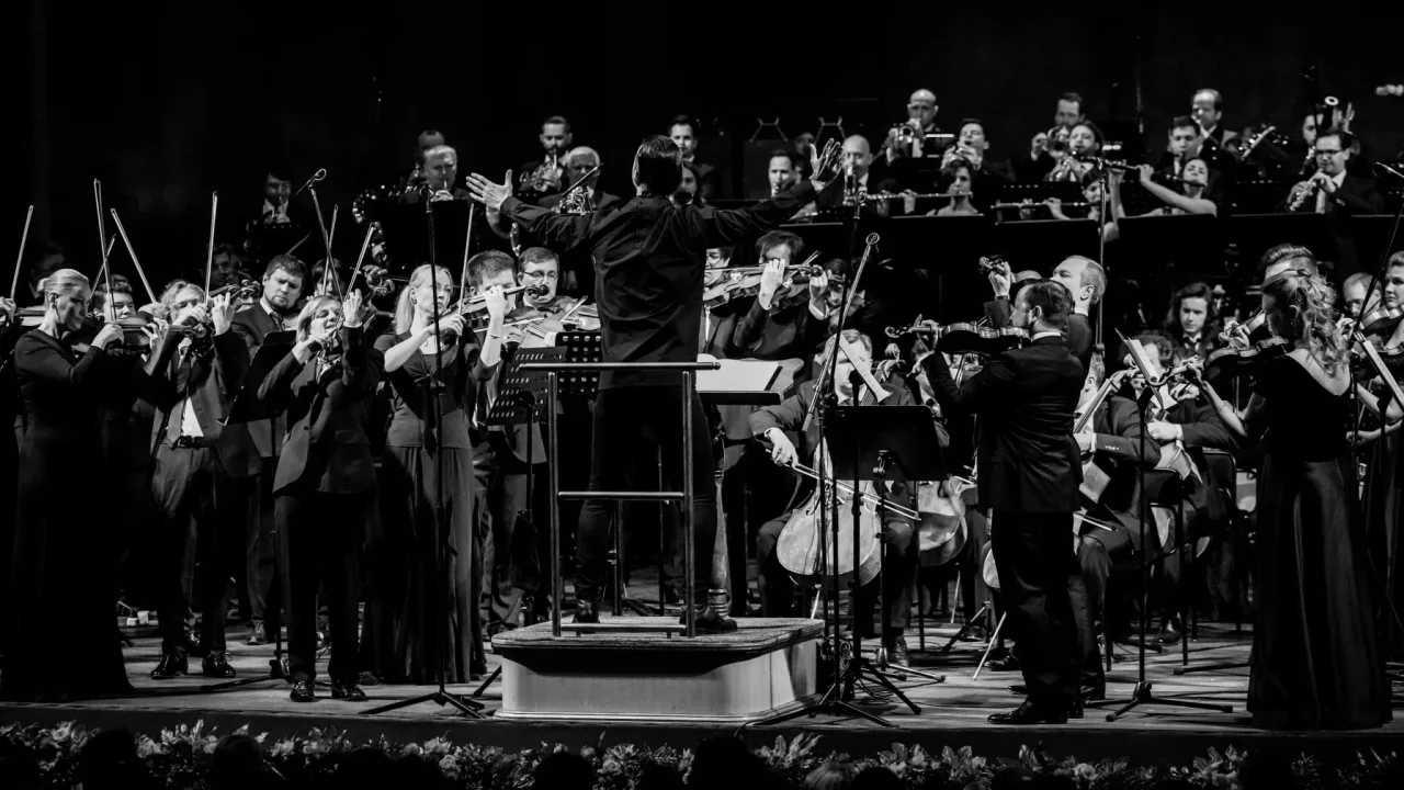 Афиша: Фёдор Безносиков и musicAeterna в Санкт-Петербурге 28 ноября 2026