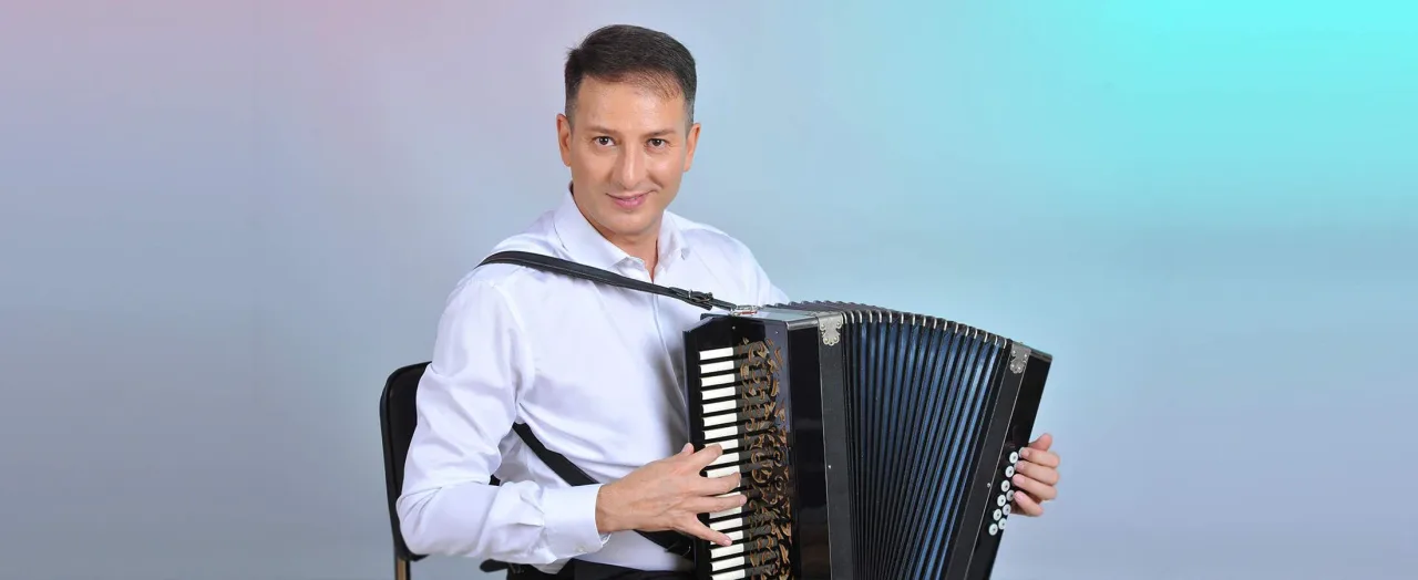 Афиша: Сослан Дзуцев «Голос фандыра» во Владикавказе 19 ноября 2026