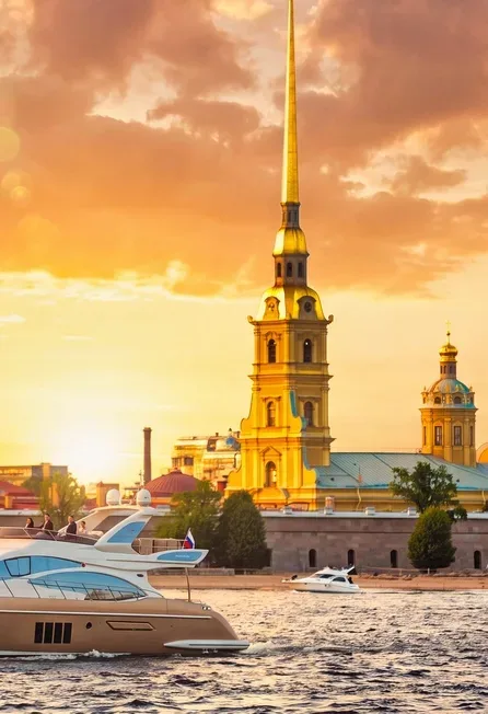 Афиша: Петербург с воды: Аврора, Эрмитаж и Петропавловская крепость на теплоходе в Санкт-Петербурге 20 августа 2026