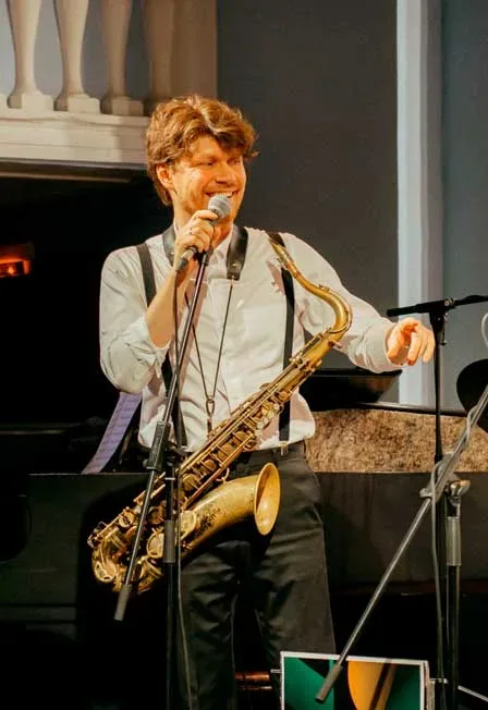 Афиша: Тематический концерт для школьников "Диалоги с биг-бэндом" в Санкт-Петербурге 18 сентября 2026