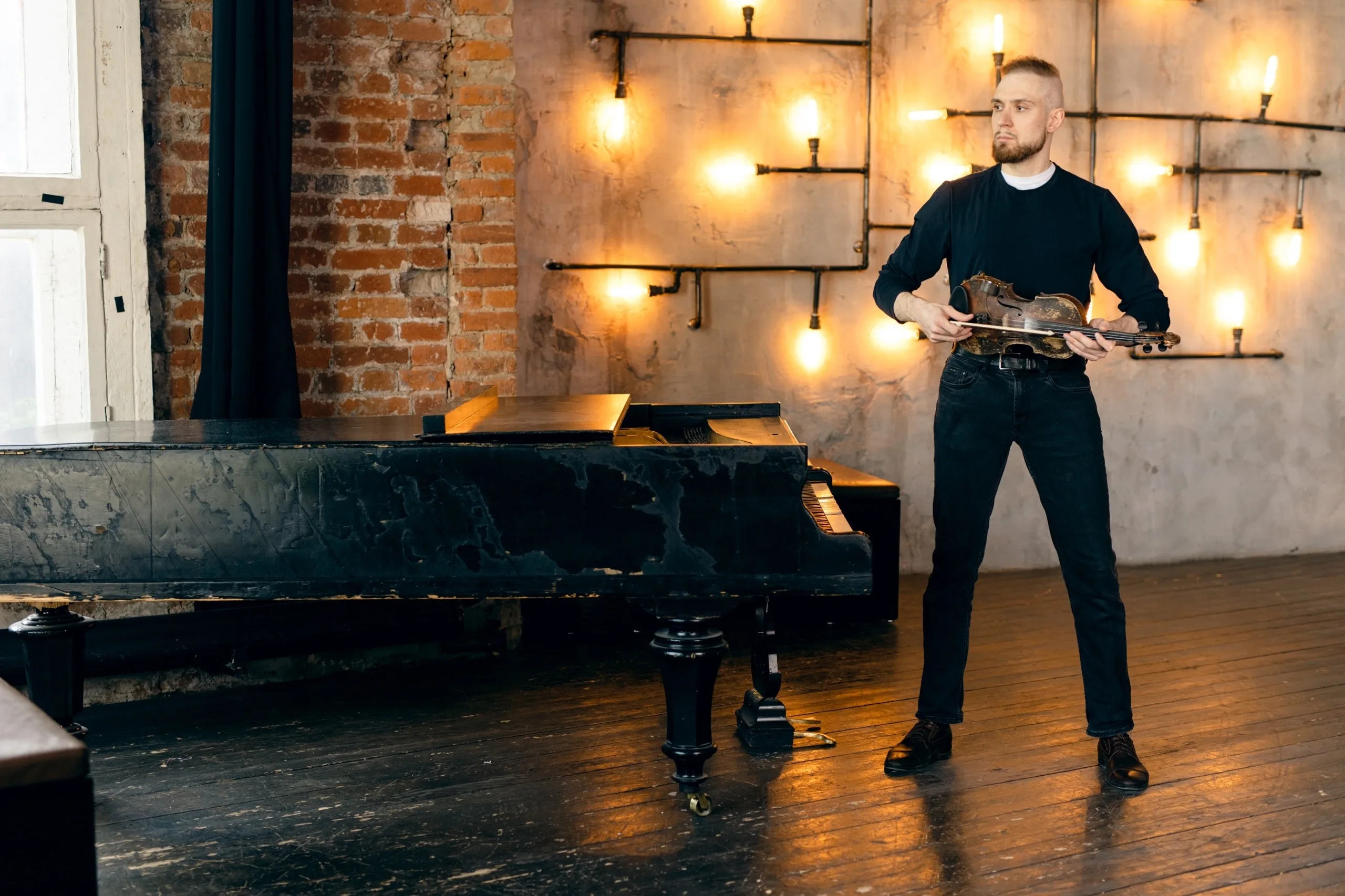 Афиша: Александр Демидов в Смоленске 17 апреля 2026