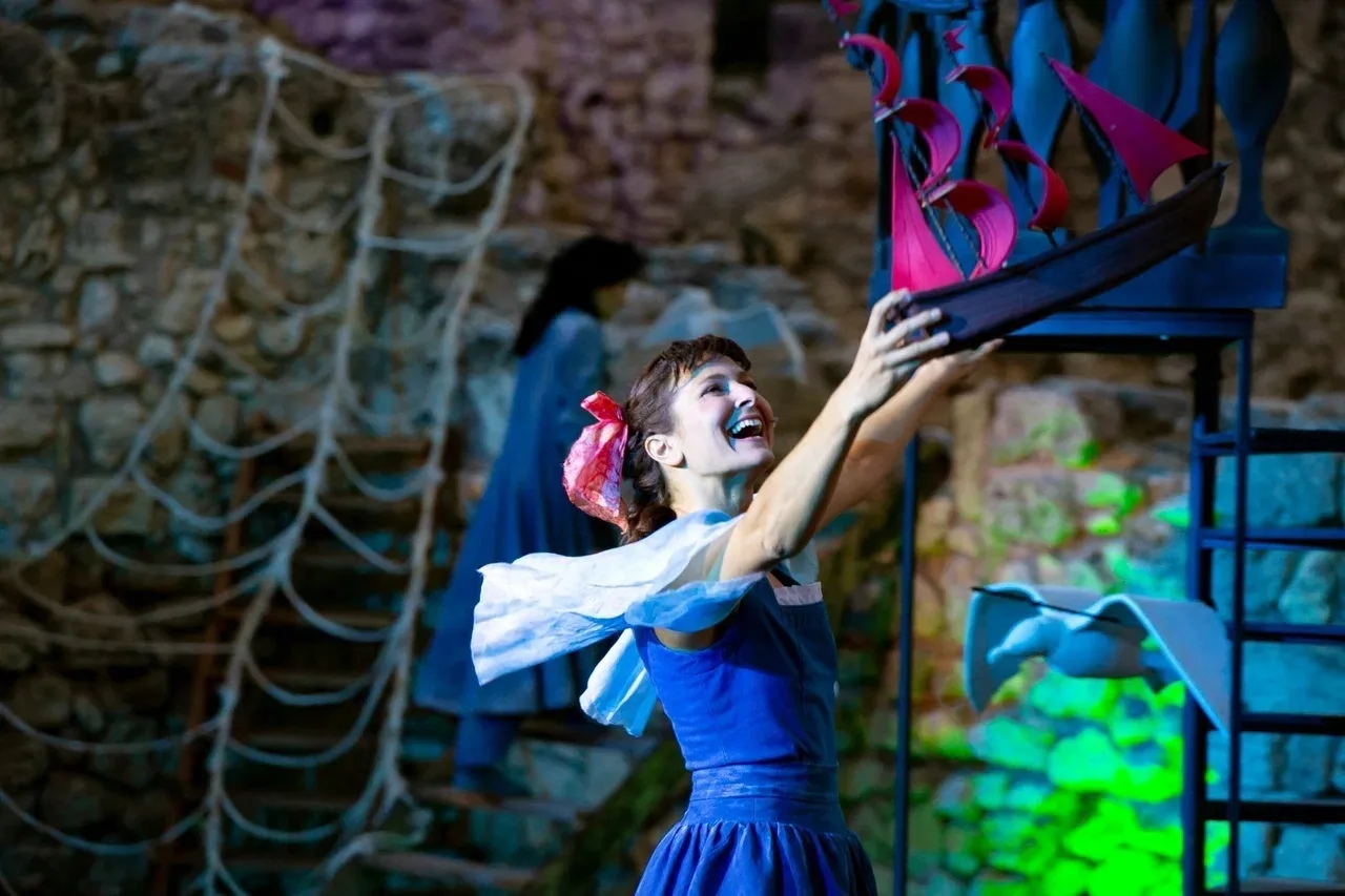 Афиша: Алые паруса в Севастополи 17 апреля 2026