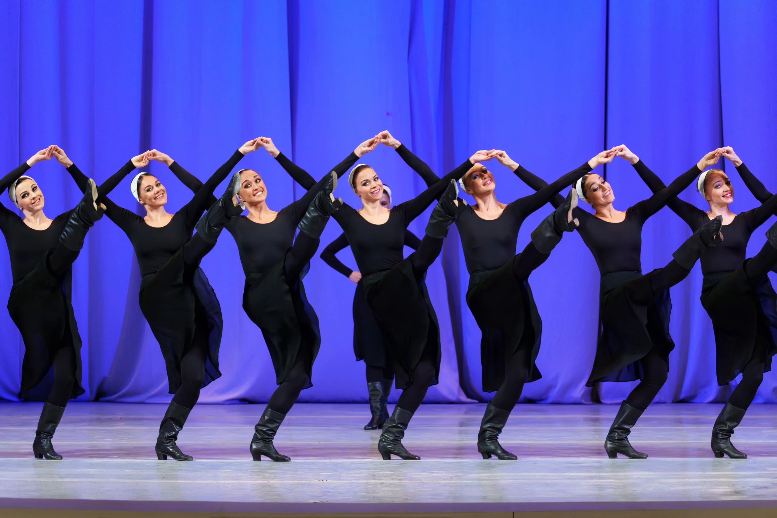 Афиша: Балет Игоря Моисеева в Саратове 23 апреля 2026