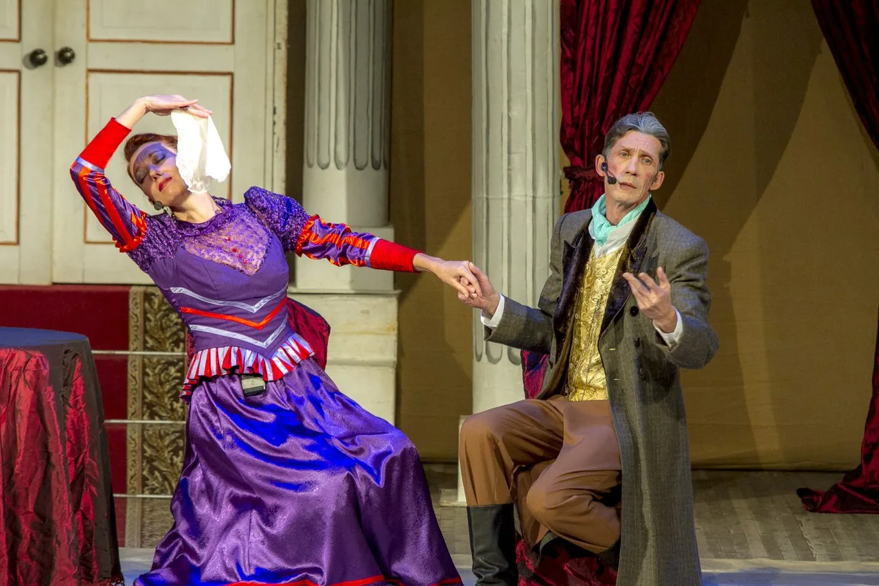 Афиша: Беда от нежного сердца в Новосибирске 16 апреля 2026