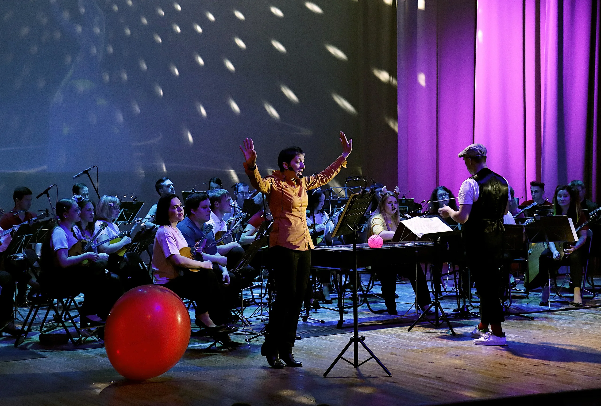 Афиша: Девочка на шаре в Ульяновске 22 апреля 2026