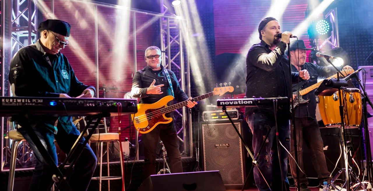 Афиша: Dipped in Purple. Deep Purple & Pink Floyd Tribute в Москве 7 апреля 2026