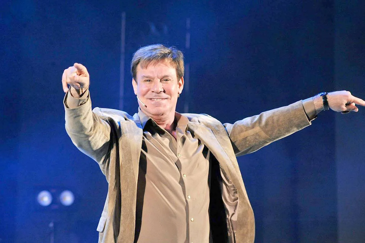 Афиша: Ефим Шифрин. Стендап и… немножко музыки в Санкт-Петербурге 23 апреля 2026