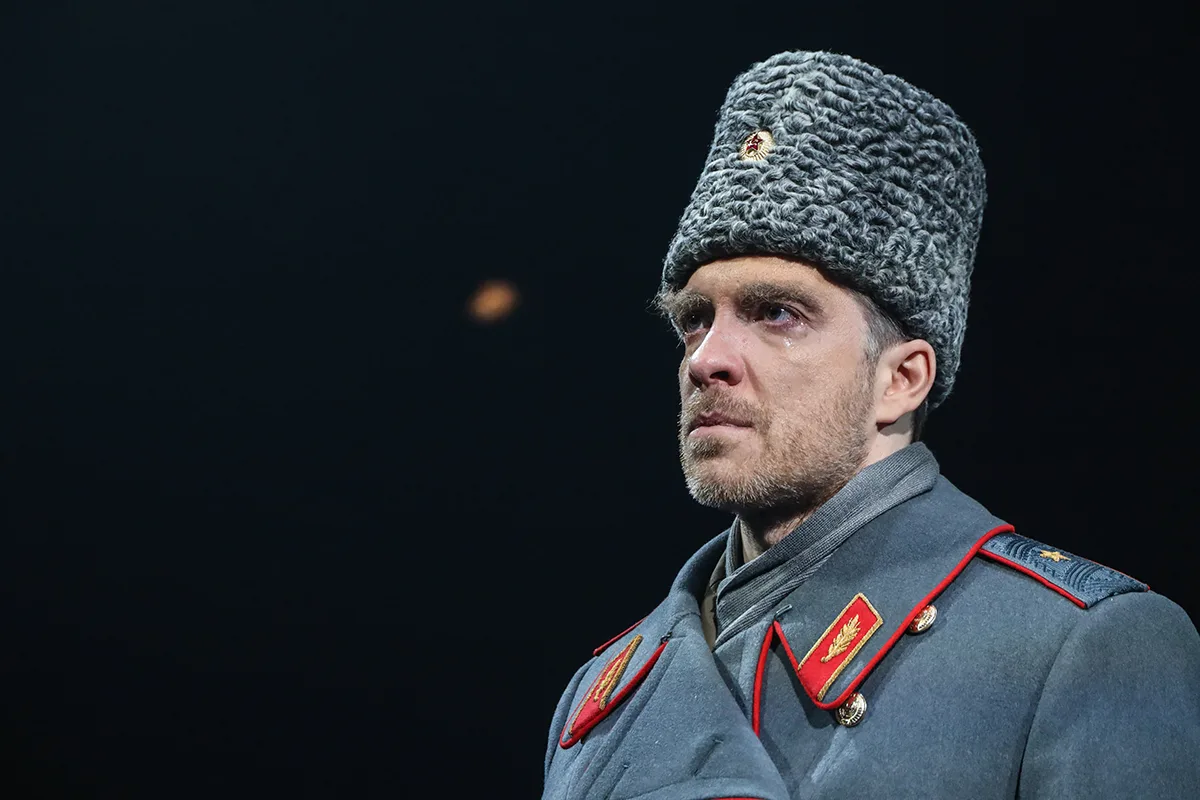 Афиша: Генерал и его семья в Нижнем Новгороде 14 апреля 2026