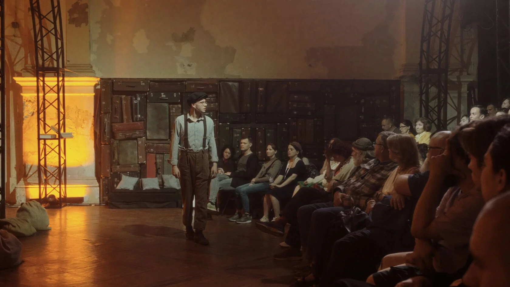 Афиша: Горький оптимизм в Казани 18 апреля 2026