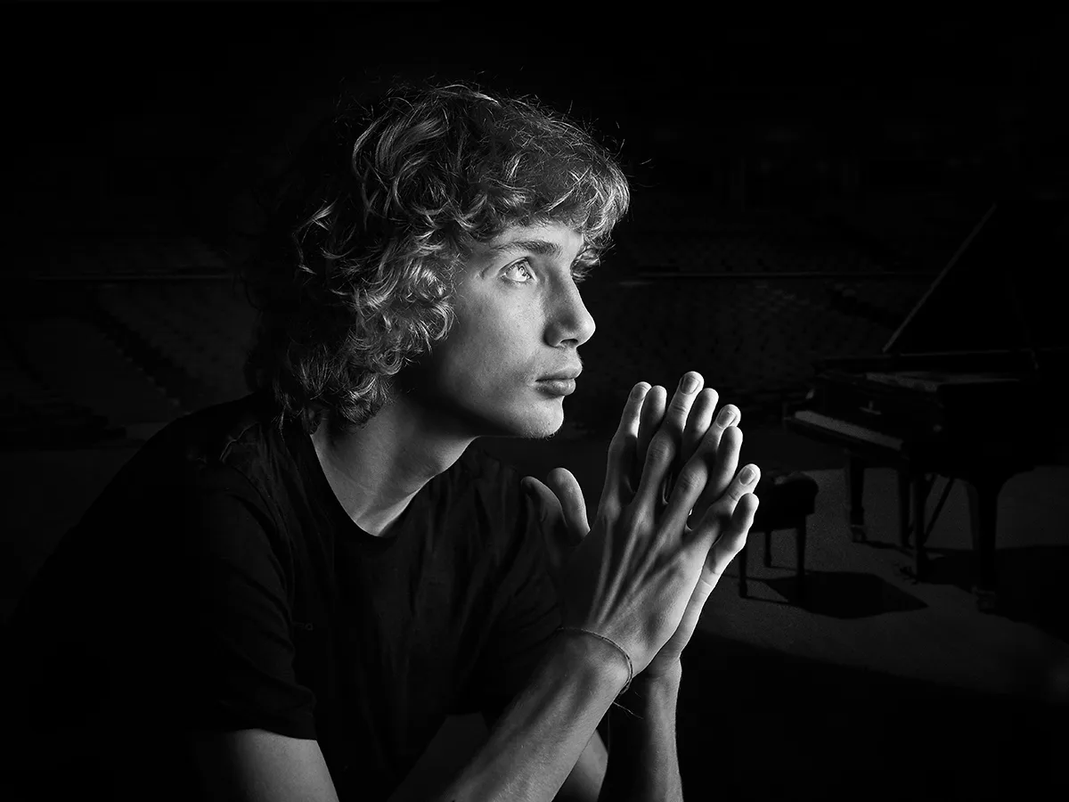 Афиша: Иван Бессонов в Москве 19 апреля 2026