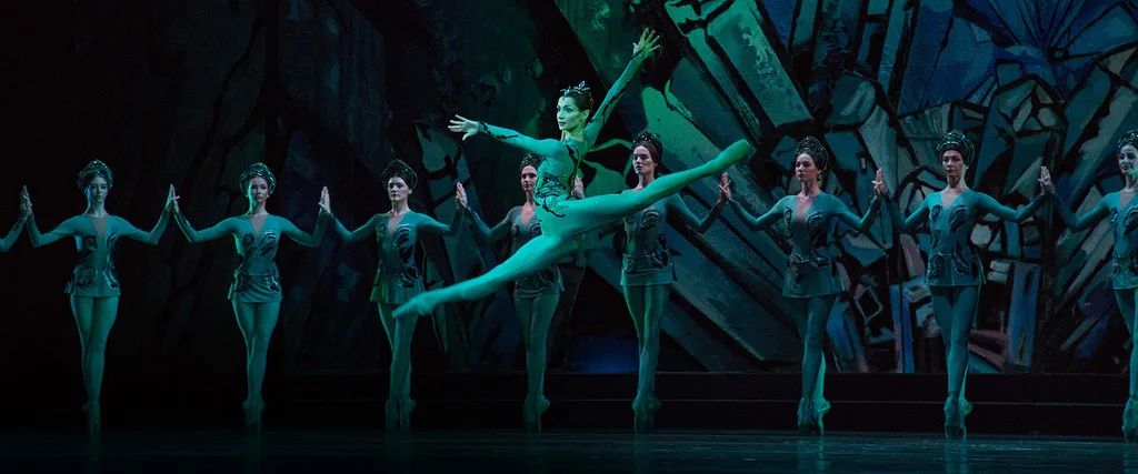 Афиша: Каменный цветок в Москве 10 апреля 2026