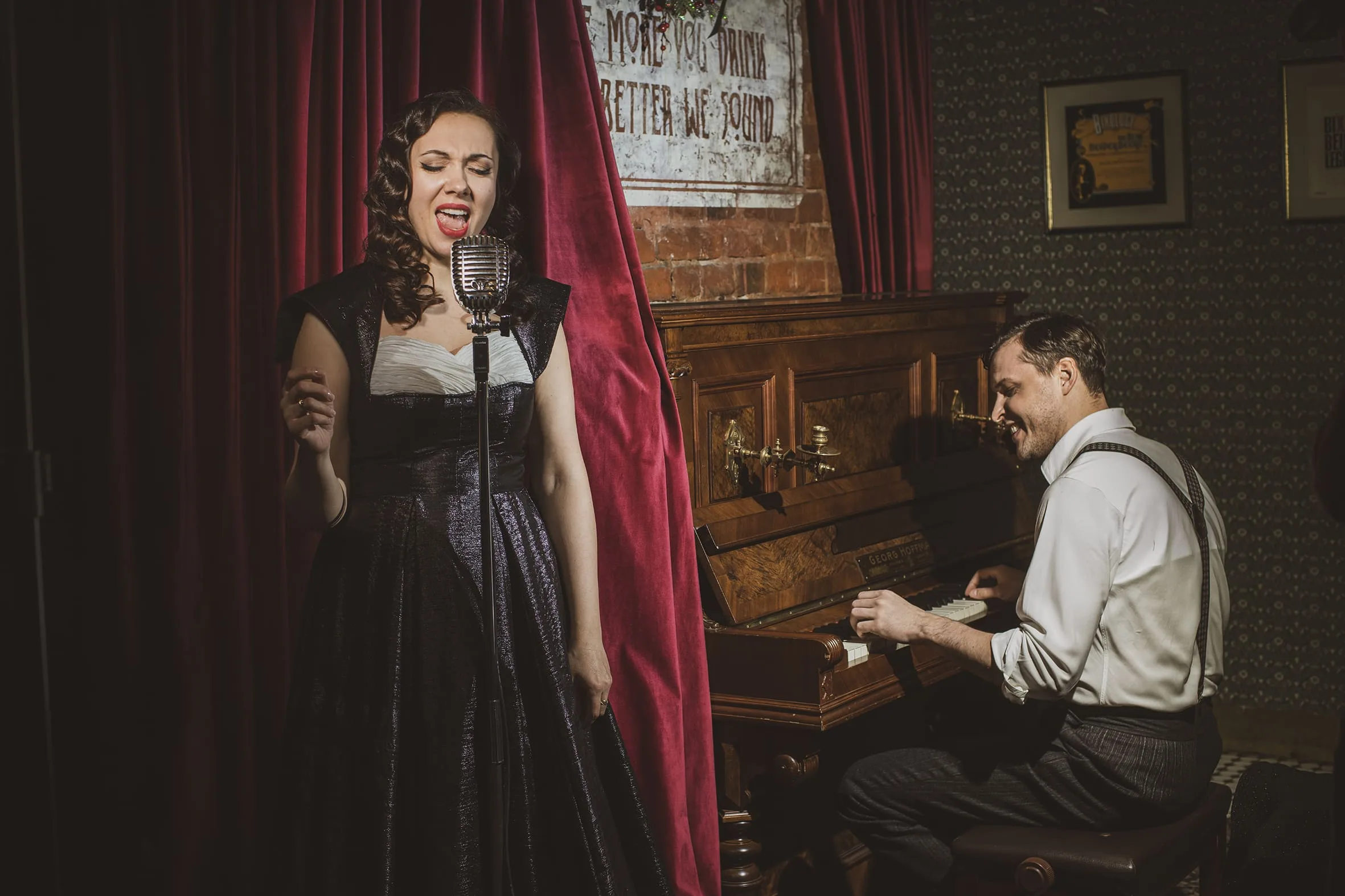 Афиша: Кошка на раскалённой крыше в Москве 23 апреля 2026