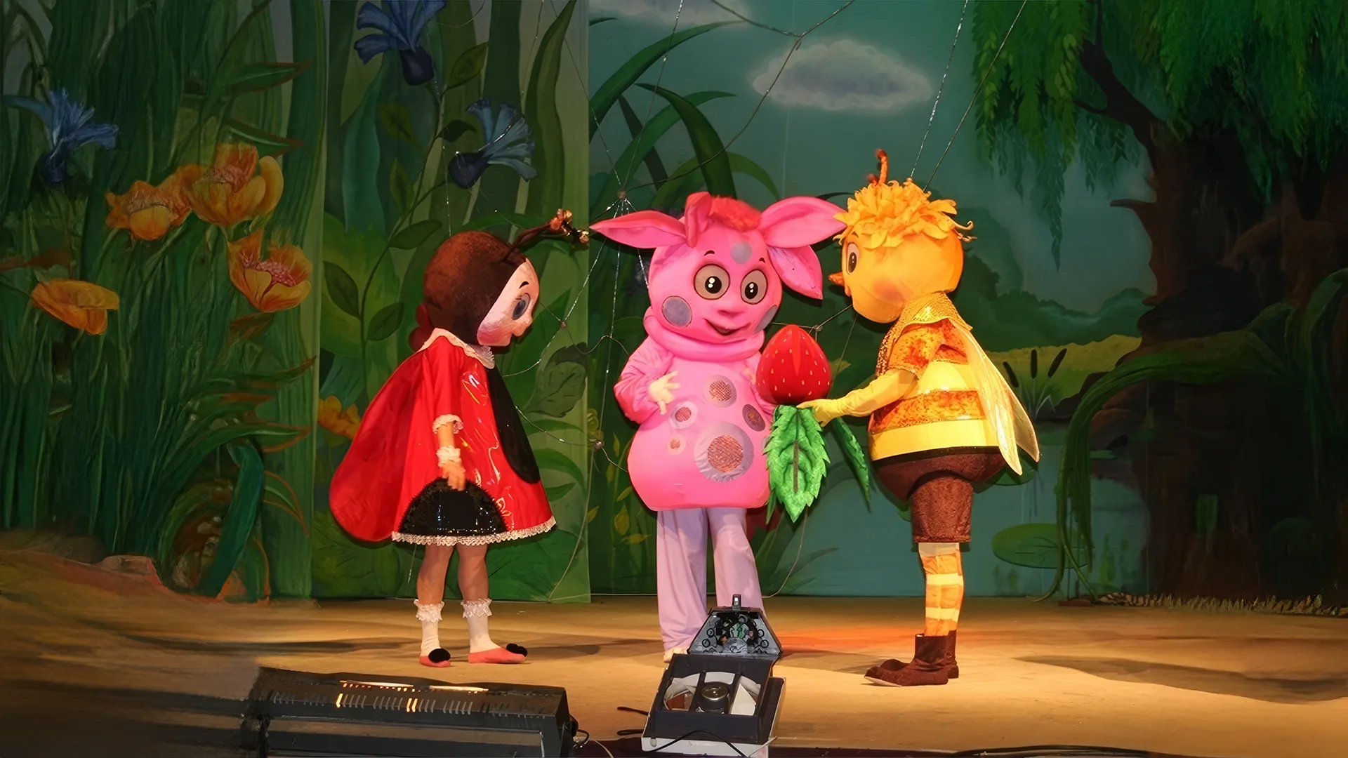 Афиша: Лунный пришелец 12 апреля 2026