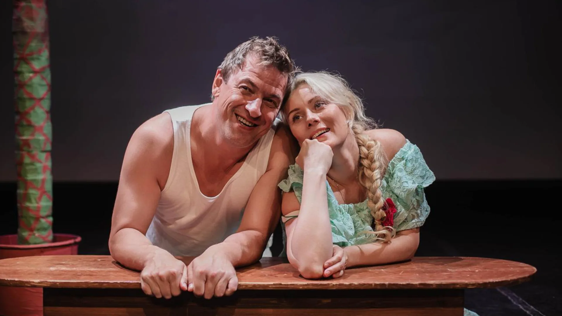 Афиша: Любовь и голуби 17 апреля 2026