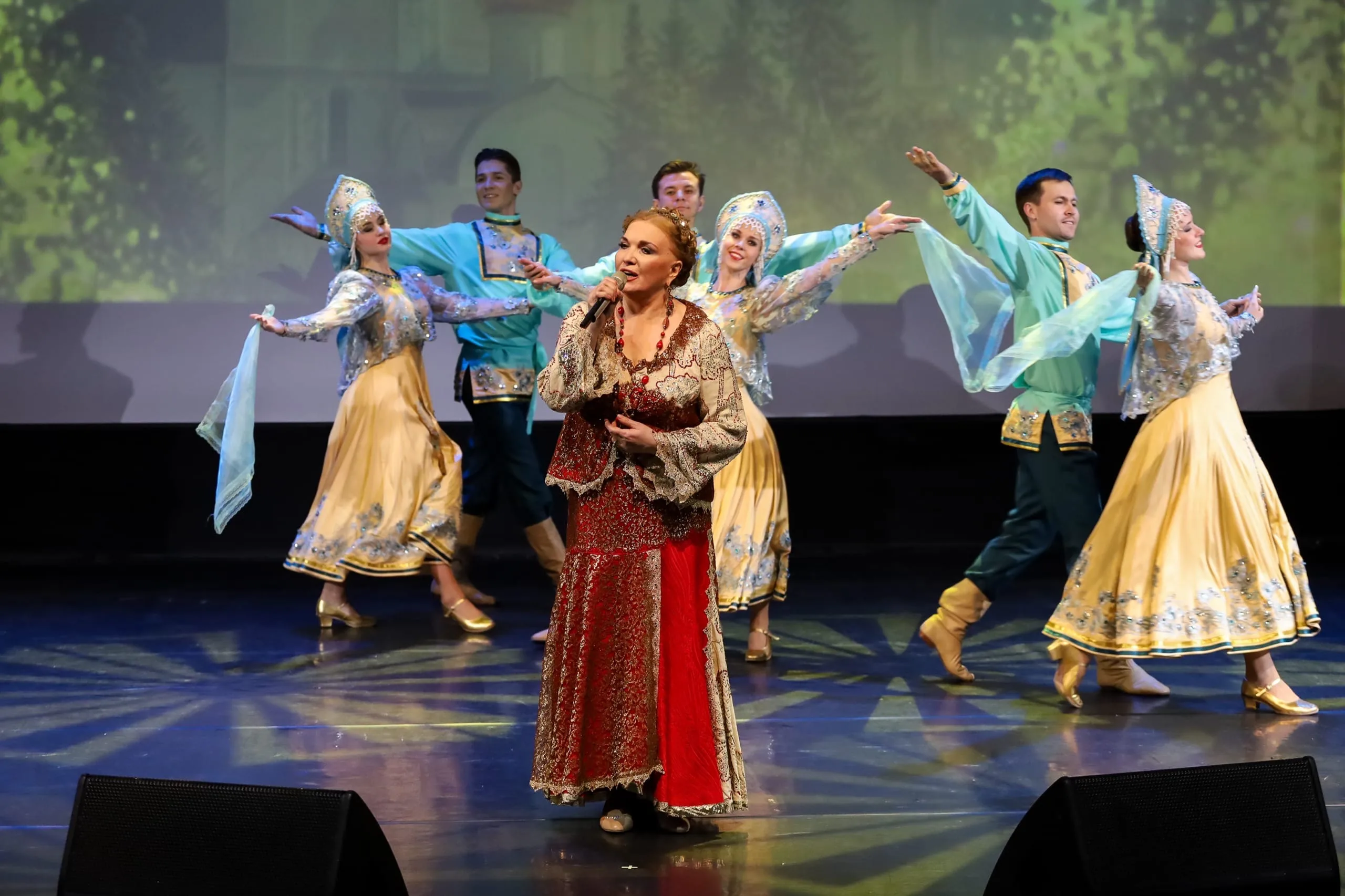 Афиша: Людмила Николаева и ансамбль «Русская душа» в Таганроге 16 апреля 2026