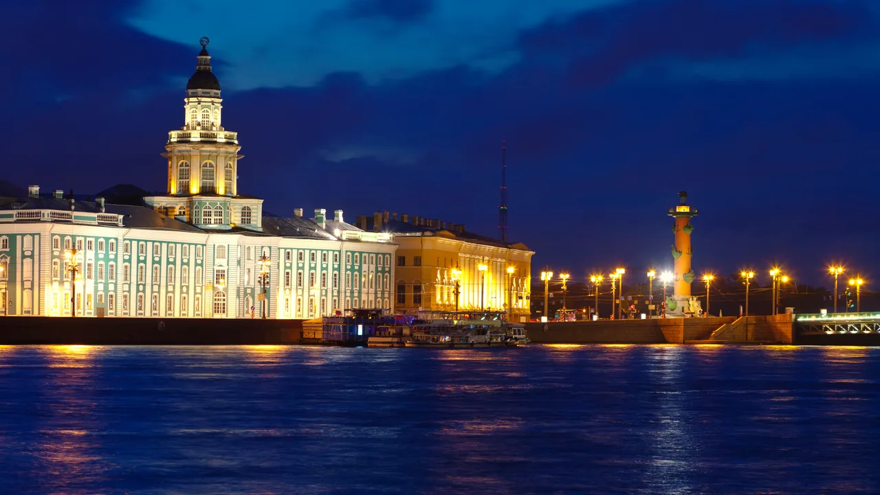 Афиша: Ночной Петербург: от классики до футуризма в Санкт-Петербурге 29 апреля 2026