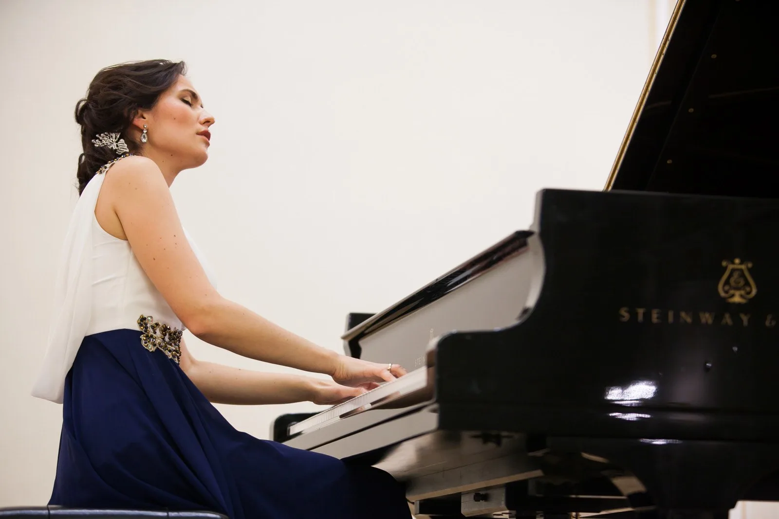 Афиша: Новые классики. Семь нот о любви! в Санкте-Петербург 23 апреля 2026