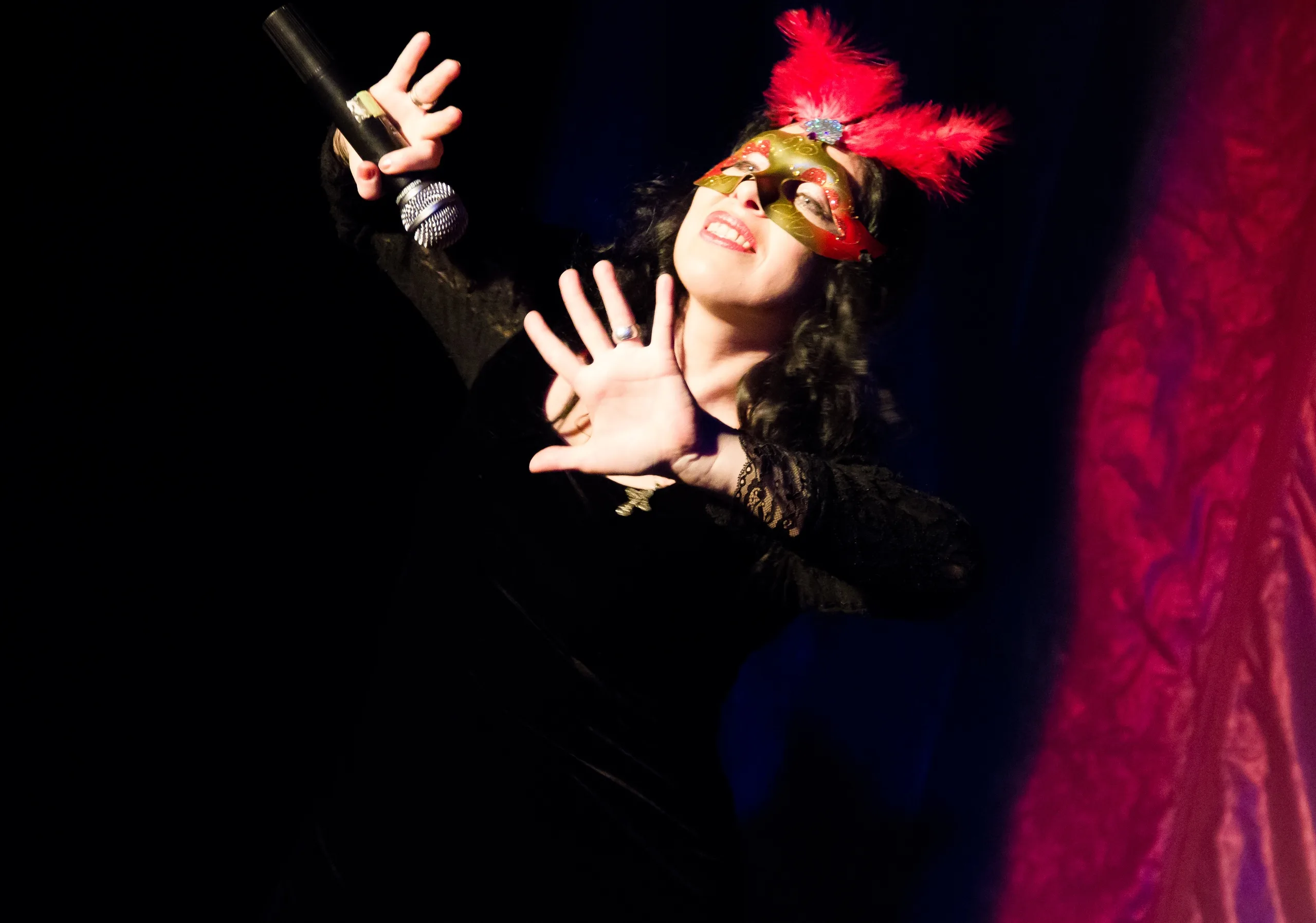 Афиша: От Далилы до Сильвы в Санкт-Петербурге 21 апреля 2026