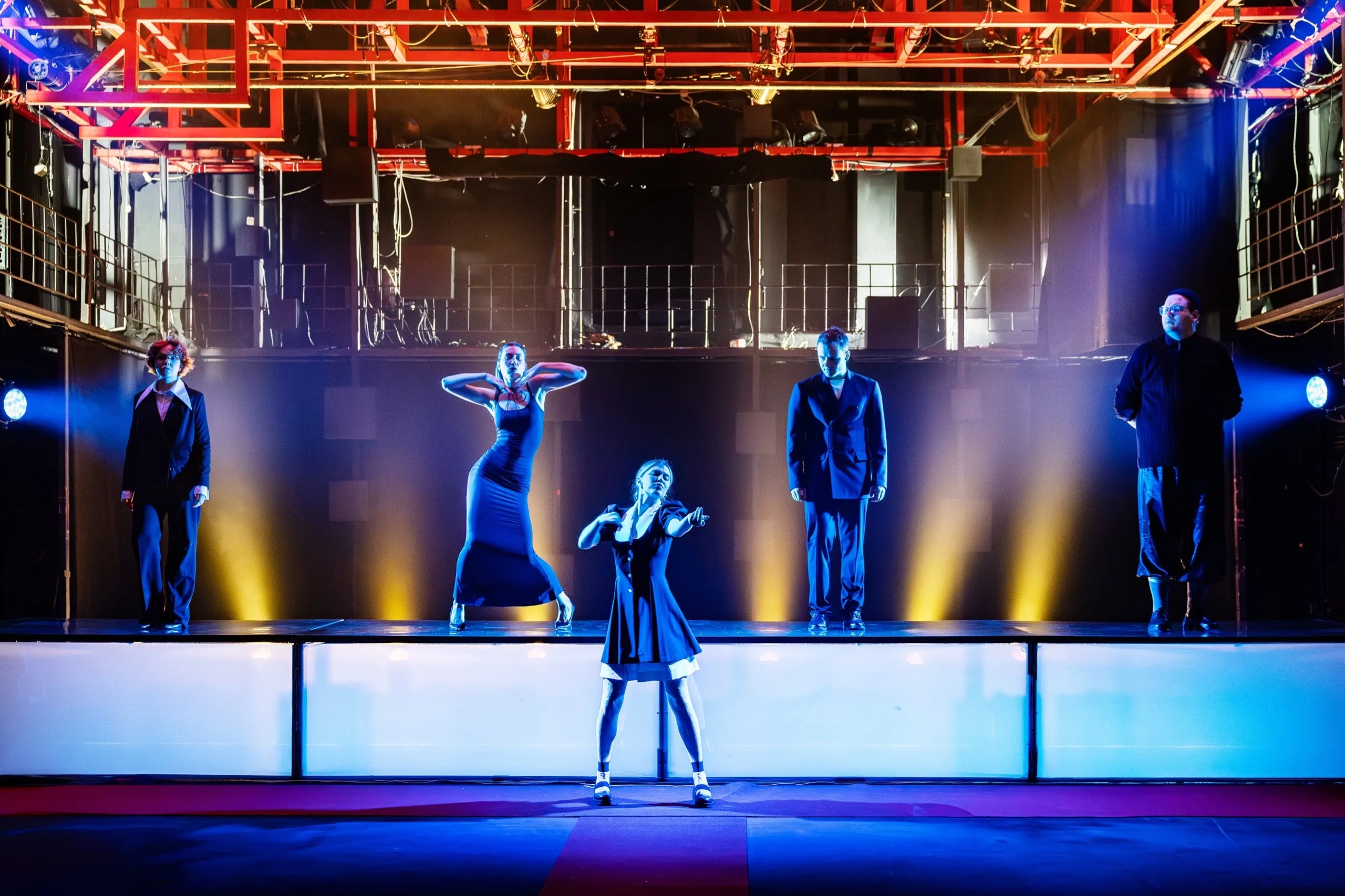 Афиша: Парадокс скворца в Москве 15 апреля 2026