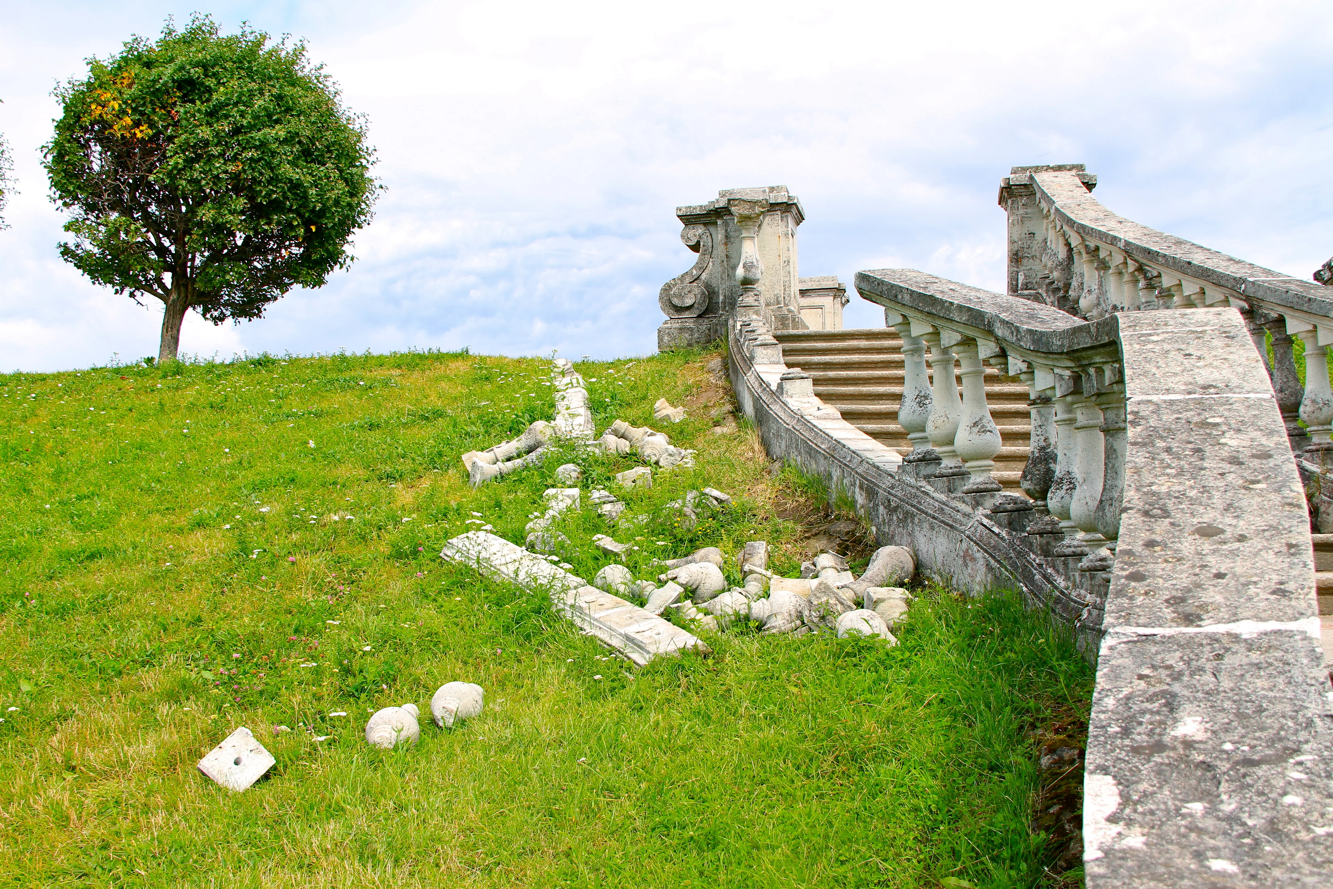 Афиша: Петергоф: парк и фонтаны в Санкт-Петербурге 27 апреля 2026