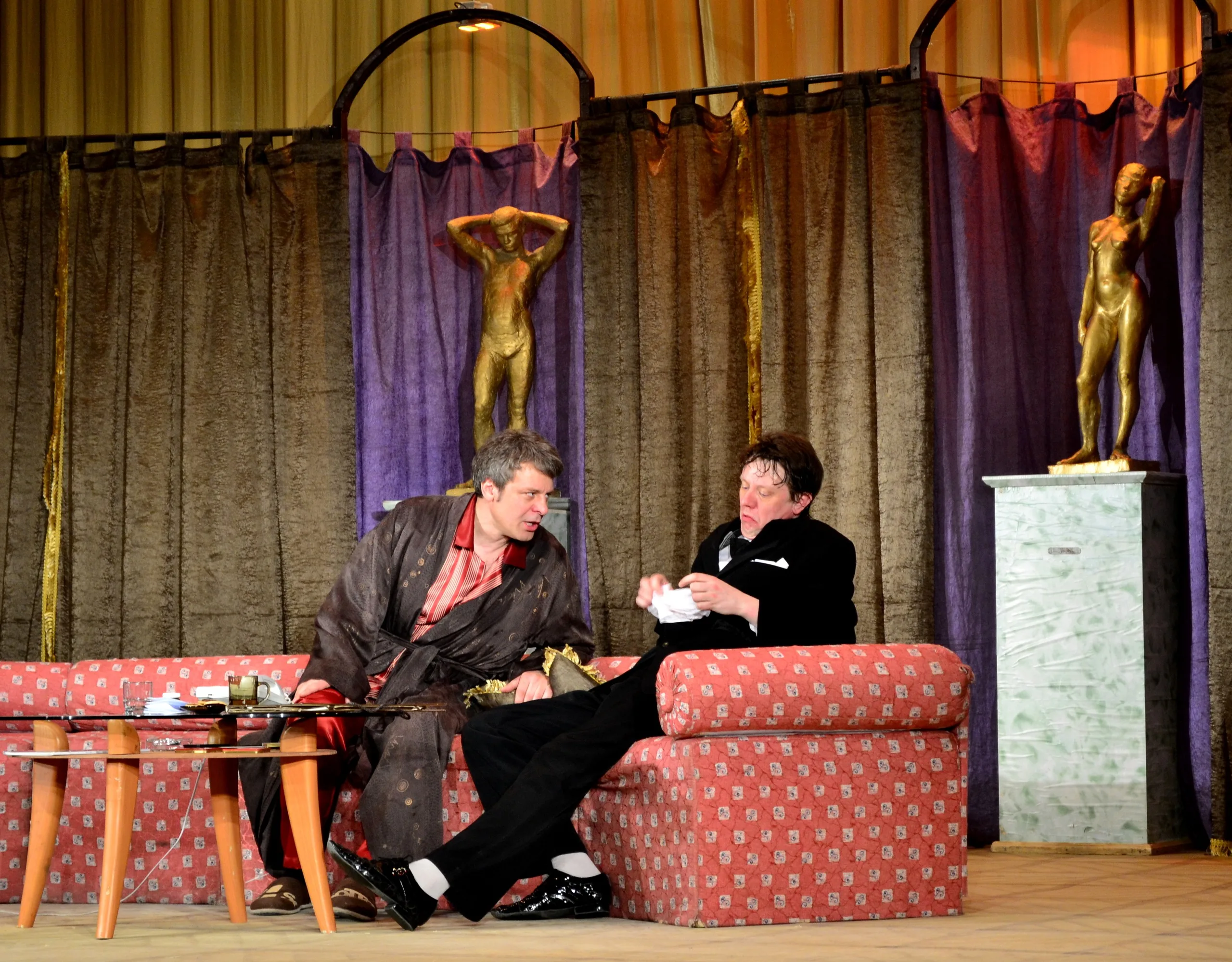 Афиша: Радикулит — это отнюдь не весело в Красноярске 27 апреля 2026