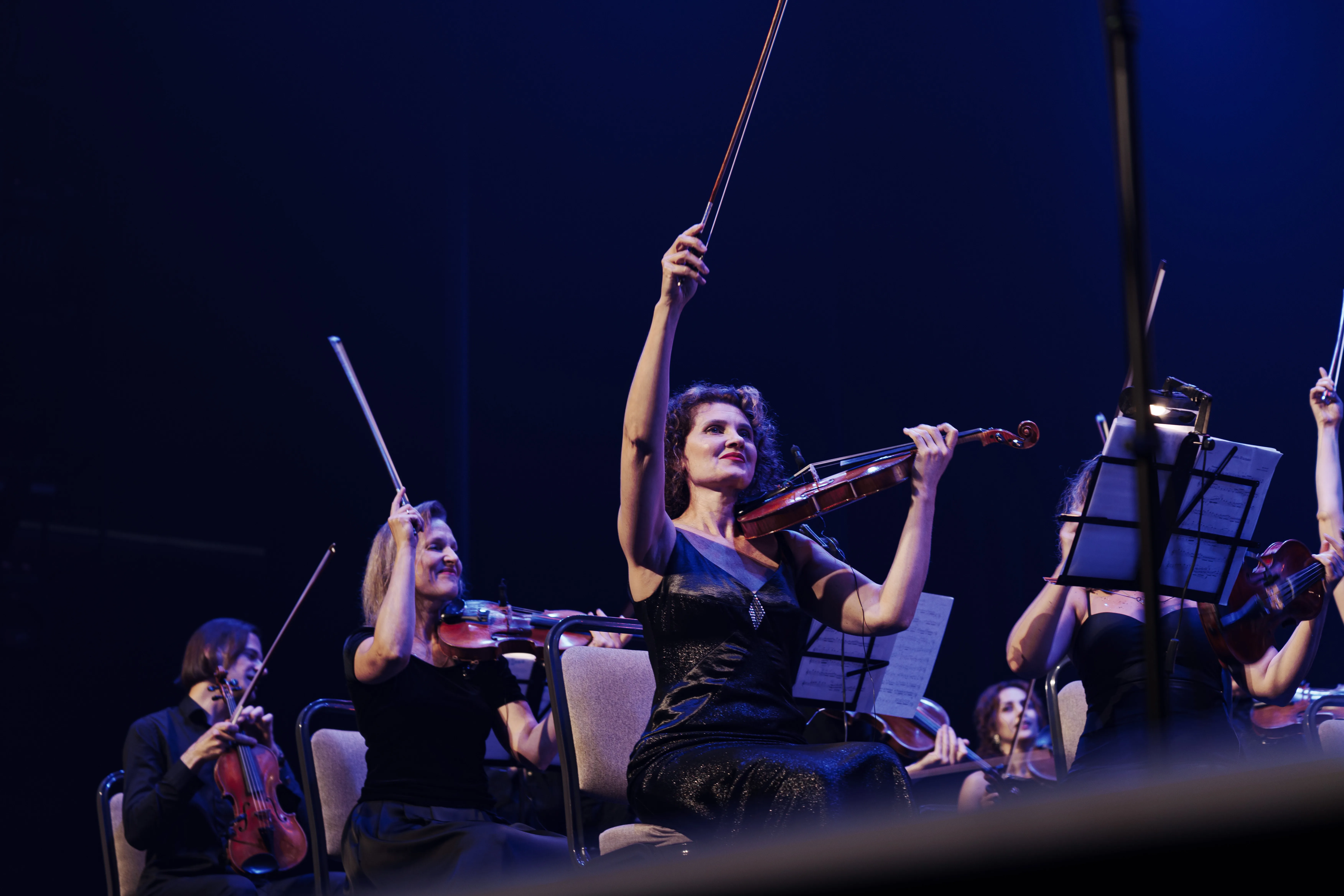 Афиша: Red Orchestra. Хиты Поля Мориа и Эннио Морриконе с оркестром в Краснодаре 7 апреля 2026