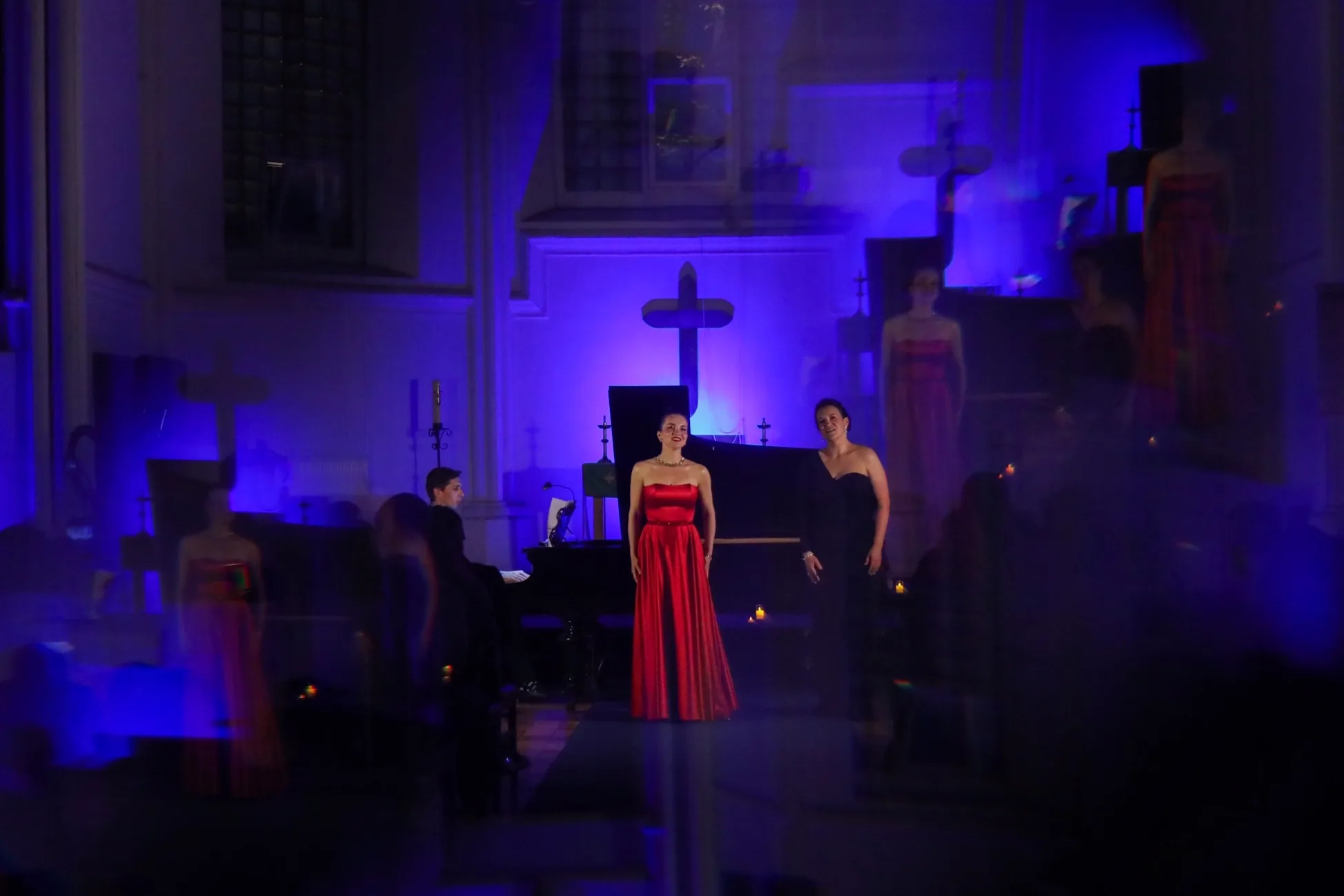 Афиша: Романтический вечер в соборе: Париж. Петербург. Неаполь в Москве 8 апреля 2026