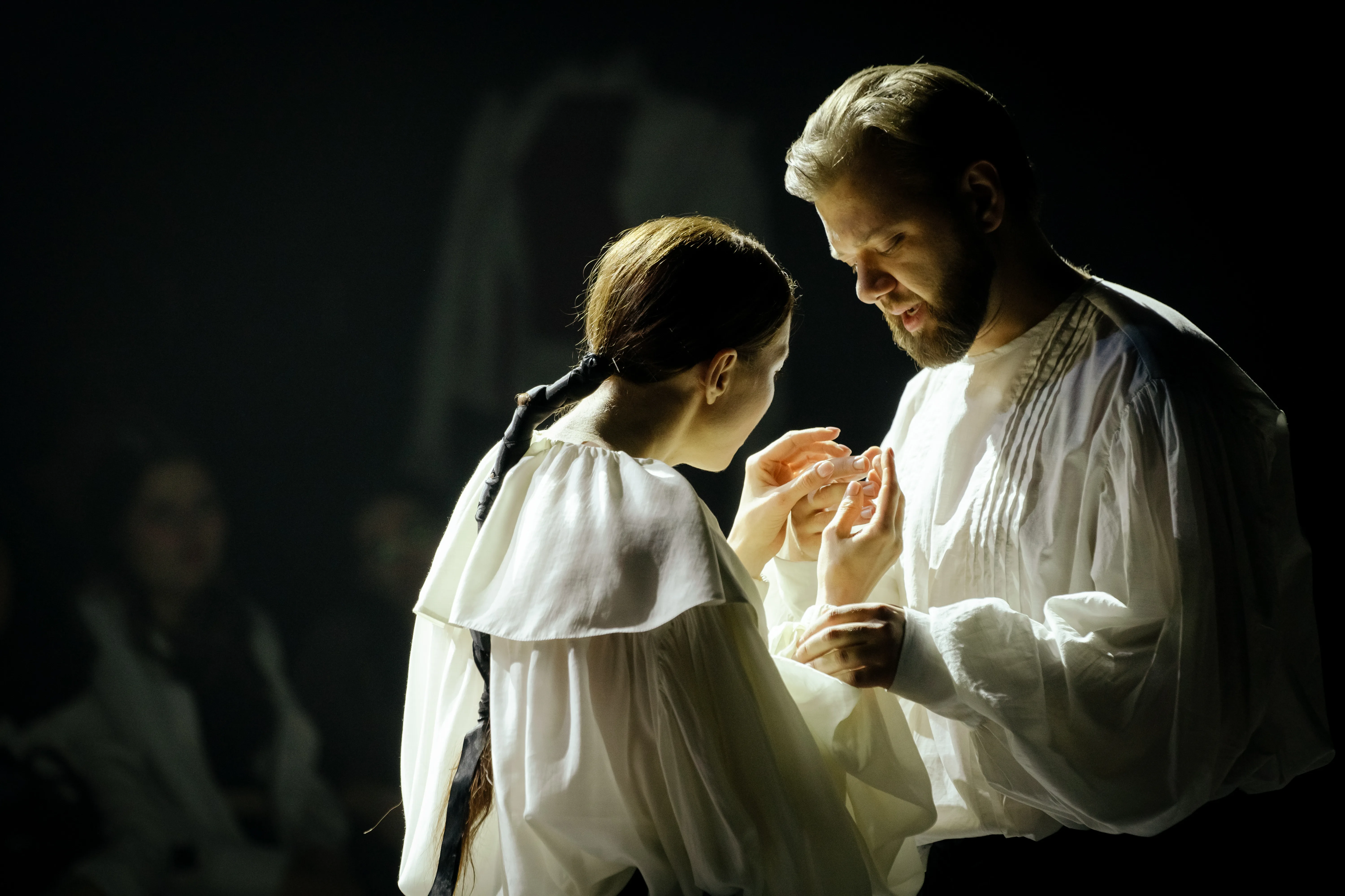 Афиша: Ромео. Джульетта. Модель для сборки в Красноярске 18 апреля 2026