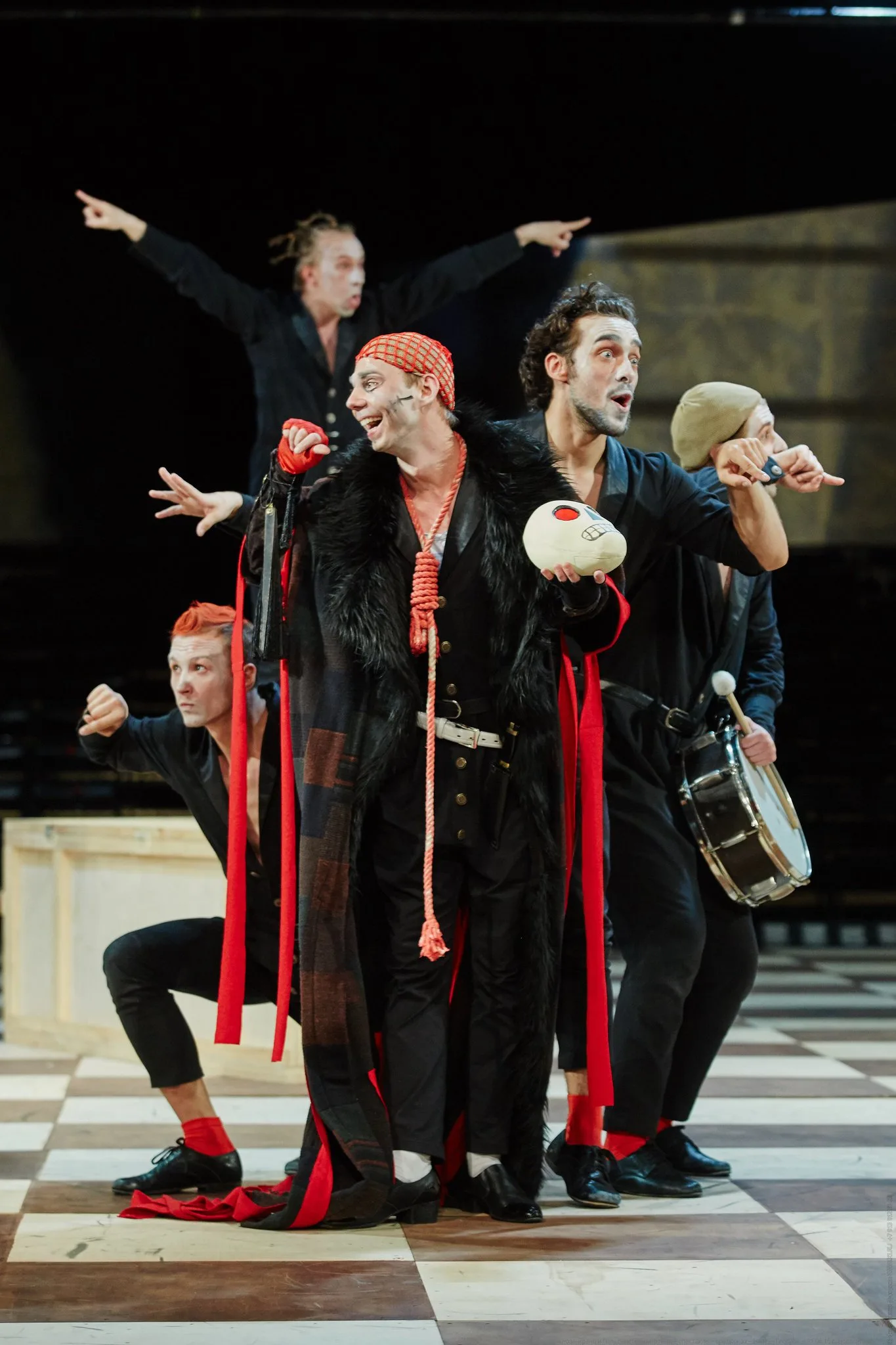 Афиша: Розенкранц и Гильденстерн мертвы в Новосибирске 28 апреля 2026