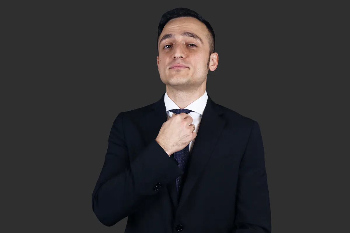 Афиша: Самвел Гиновян в Санкт-Петербурге 18 апреля 2026